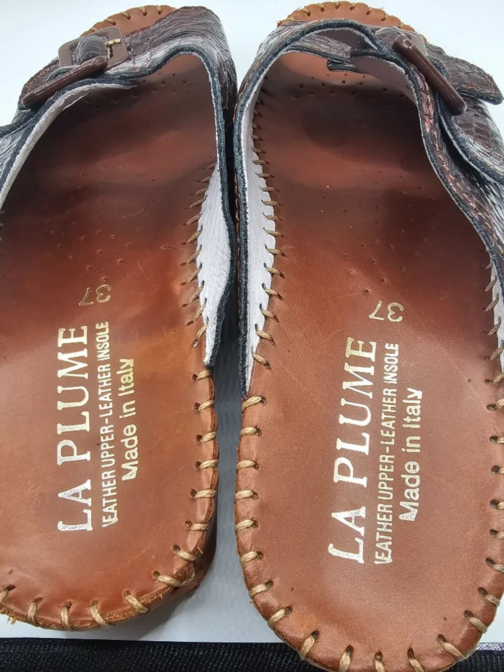 La Plume Burgundy Snake Print Leather Slide Sandals Italian adjustable SZ 6-7 US
